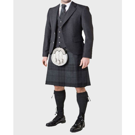 Black Tweed Kilt Outfit